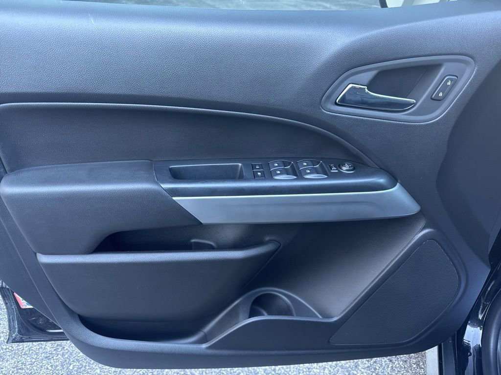 Used 2022 Chevrolet Colorado ZR2 w/ ZR2 Midnight Special Edition image 23