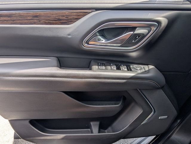 Used 2021 Chevrolet Suburban Premier w/ Premium Package image 36