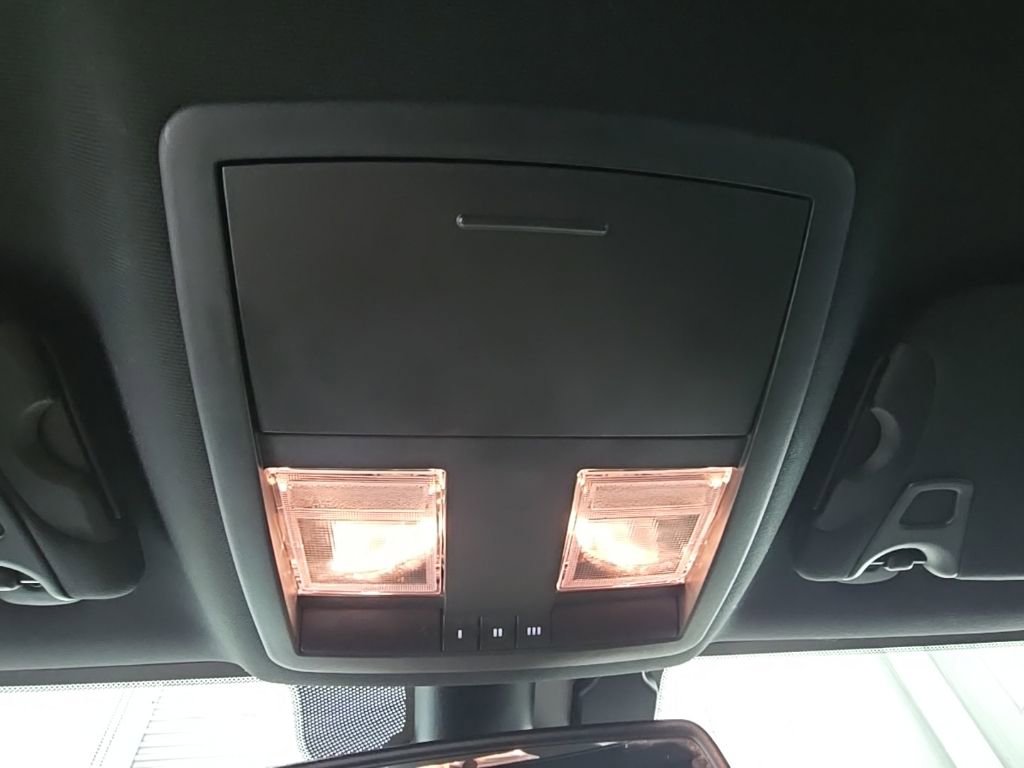 Used 2022 Dodge Challenger R/T image 24