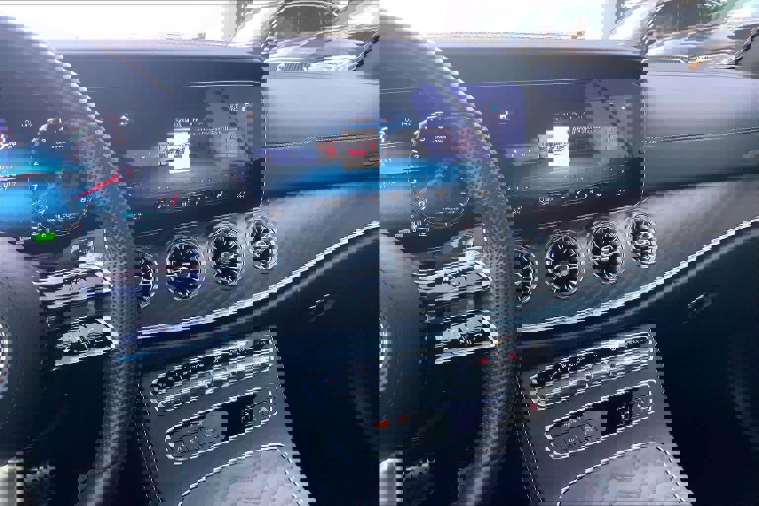 Used 2022 Mercedes-Benz E 450 Coupe image 6