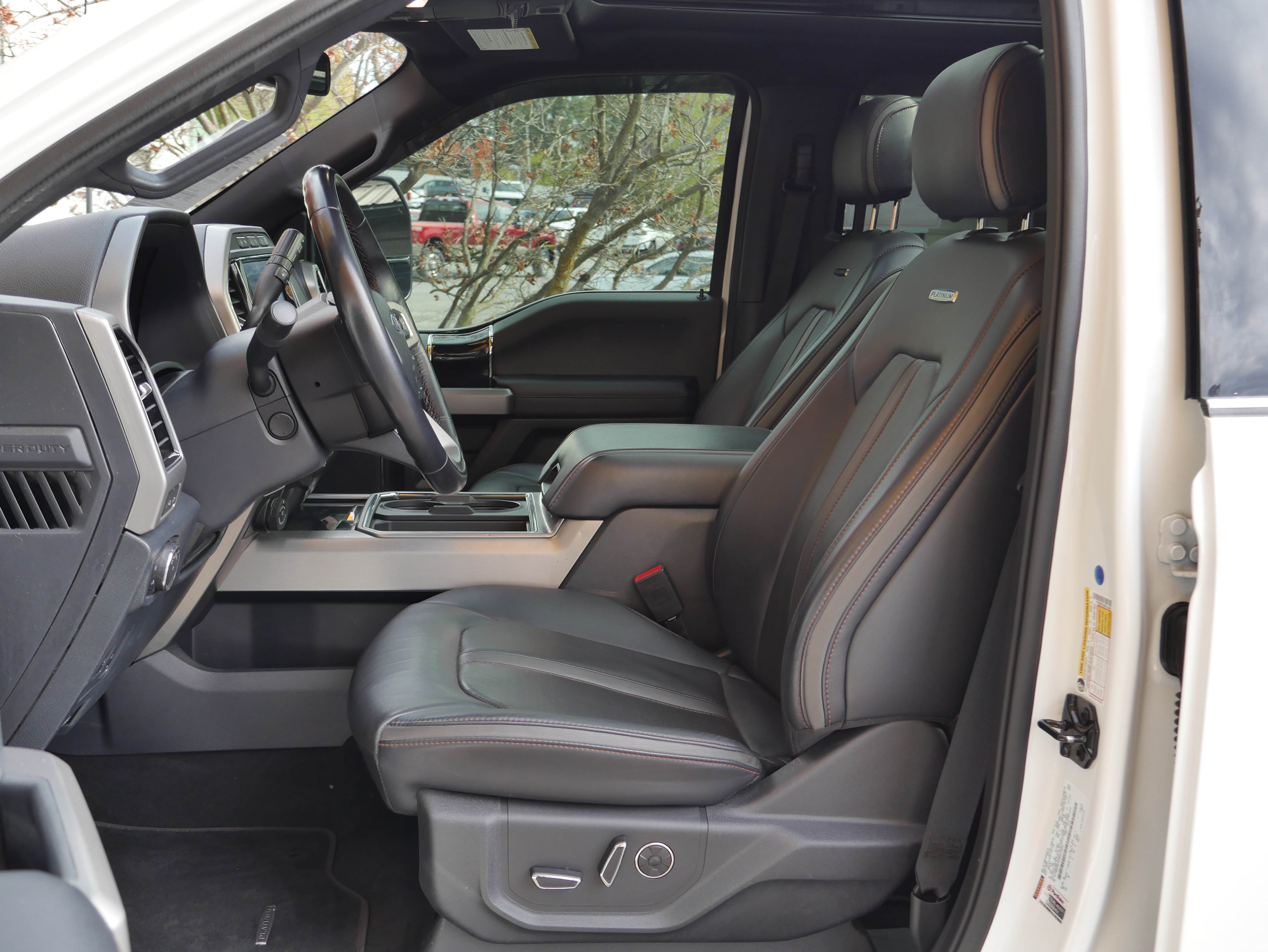 Certified 2022 Ford F250 Platinum AWD/4WD image 3