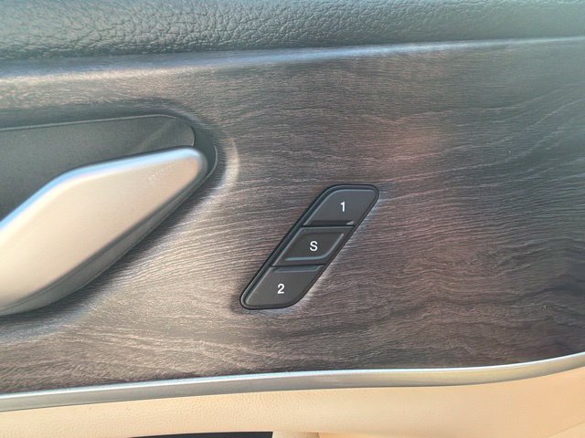 Used 2023 Jeep Grand Cherokee L Limited AWD/4WD image 17