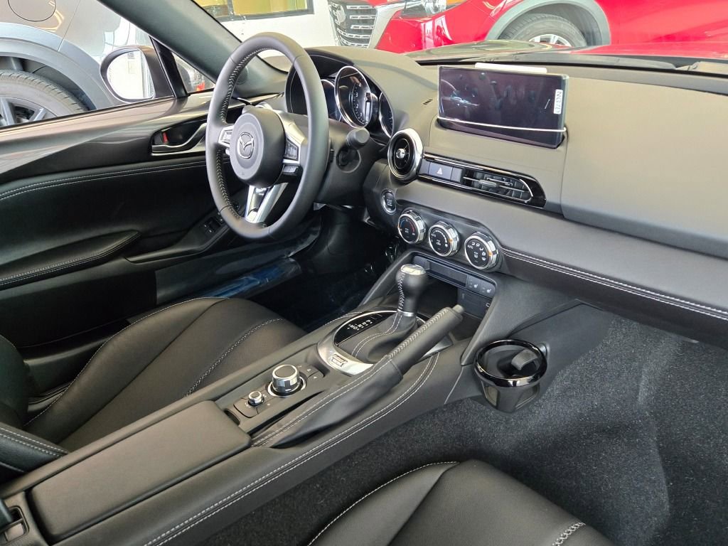 New 2025 MAZDA MX-5 Miata Grand Touring w/ Appearance Package image 4