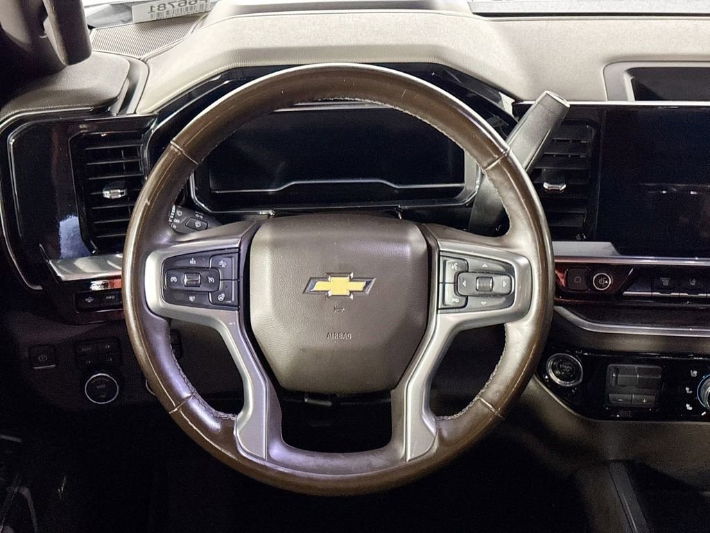 Used 2024 Chevrolet Silverado 3500 LTZ w/ LTZ Convenience Package image 13