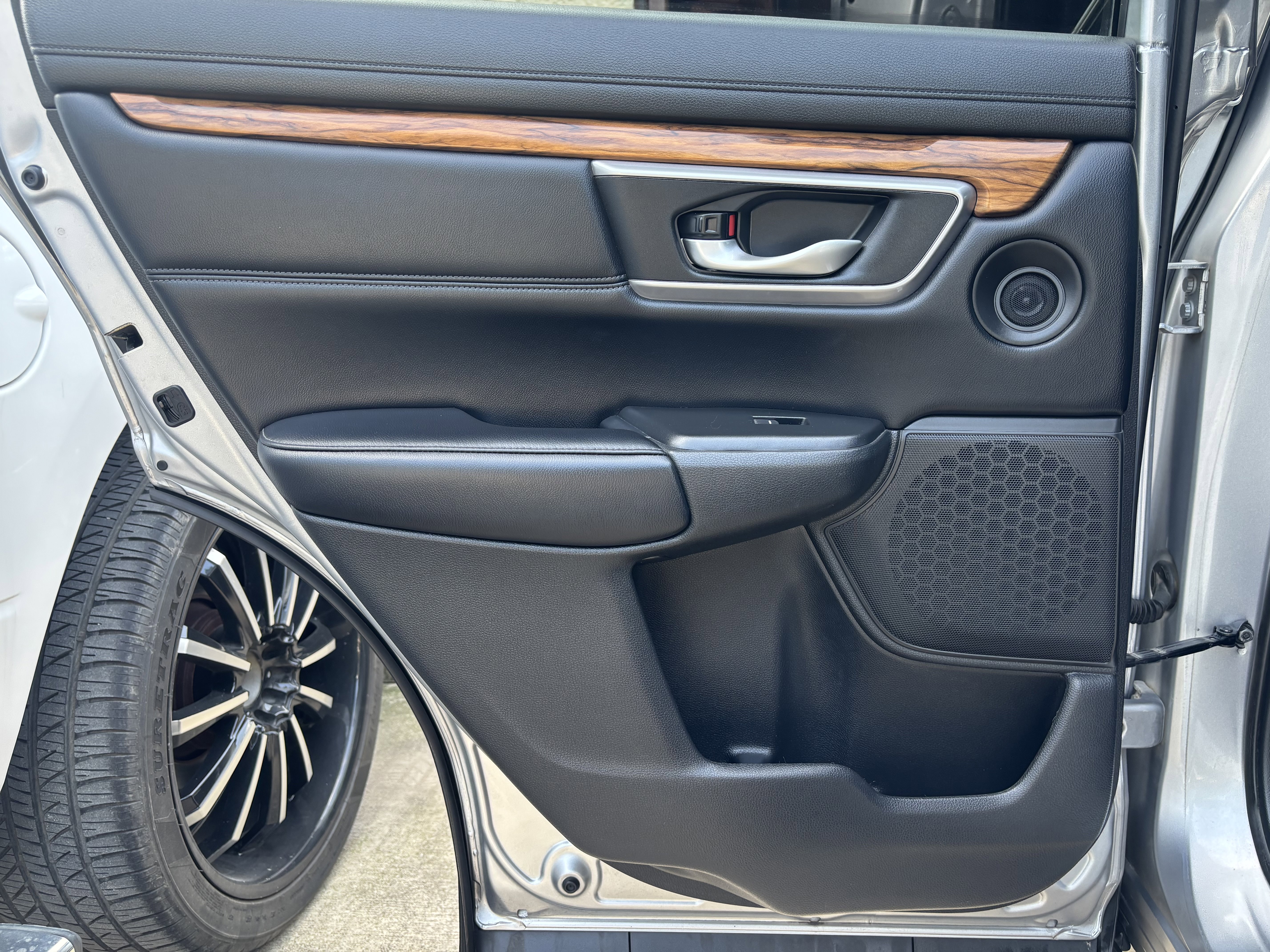 Used 2018 Honda CR-V Touring image 48