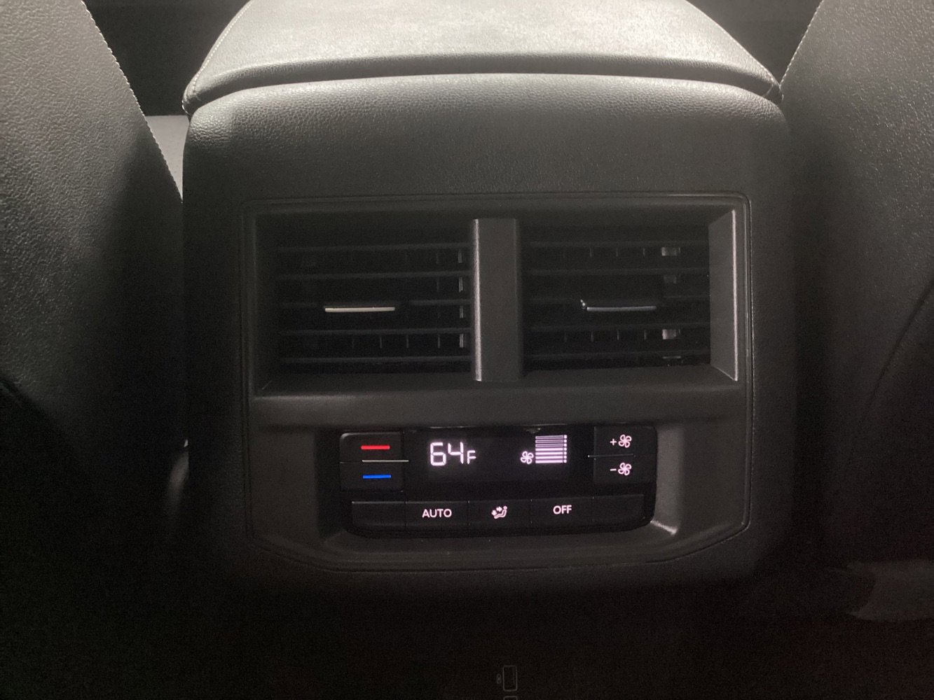Used 2021 Volkswagen Atlas SE image 42
