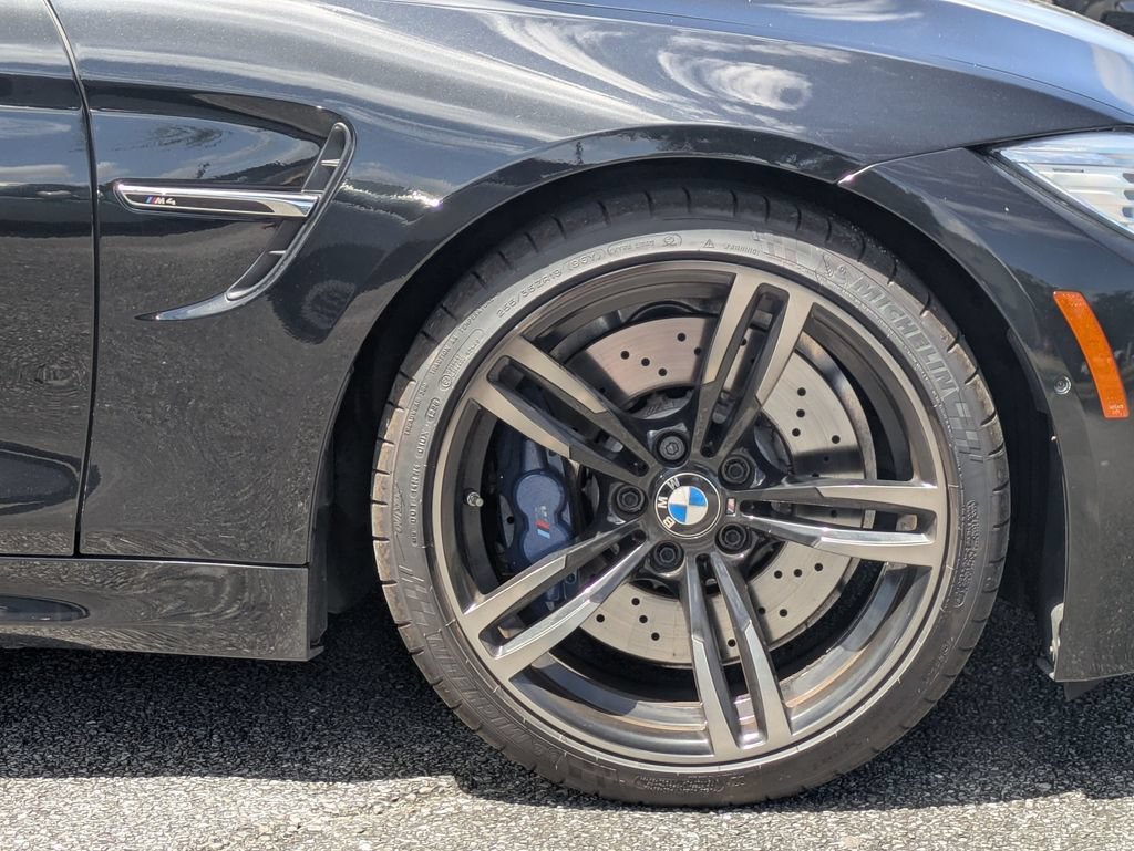 Used 2015 BMW M4 Convertible RWD image 9