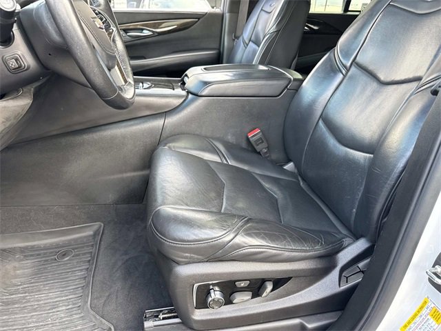 Used 2016 Cadillac Escalade Platinum image 22