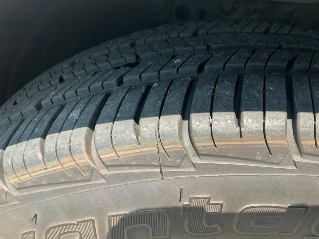 Used 2019 Chevrolet Equinox LT AWD/4WD image 12