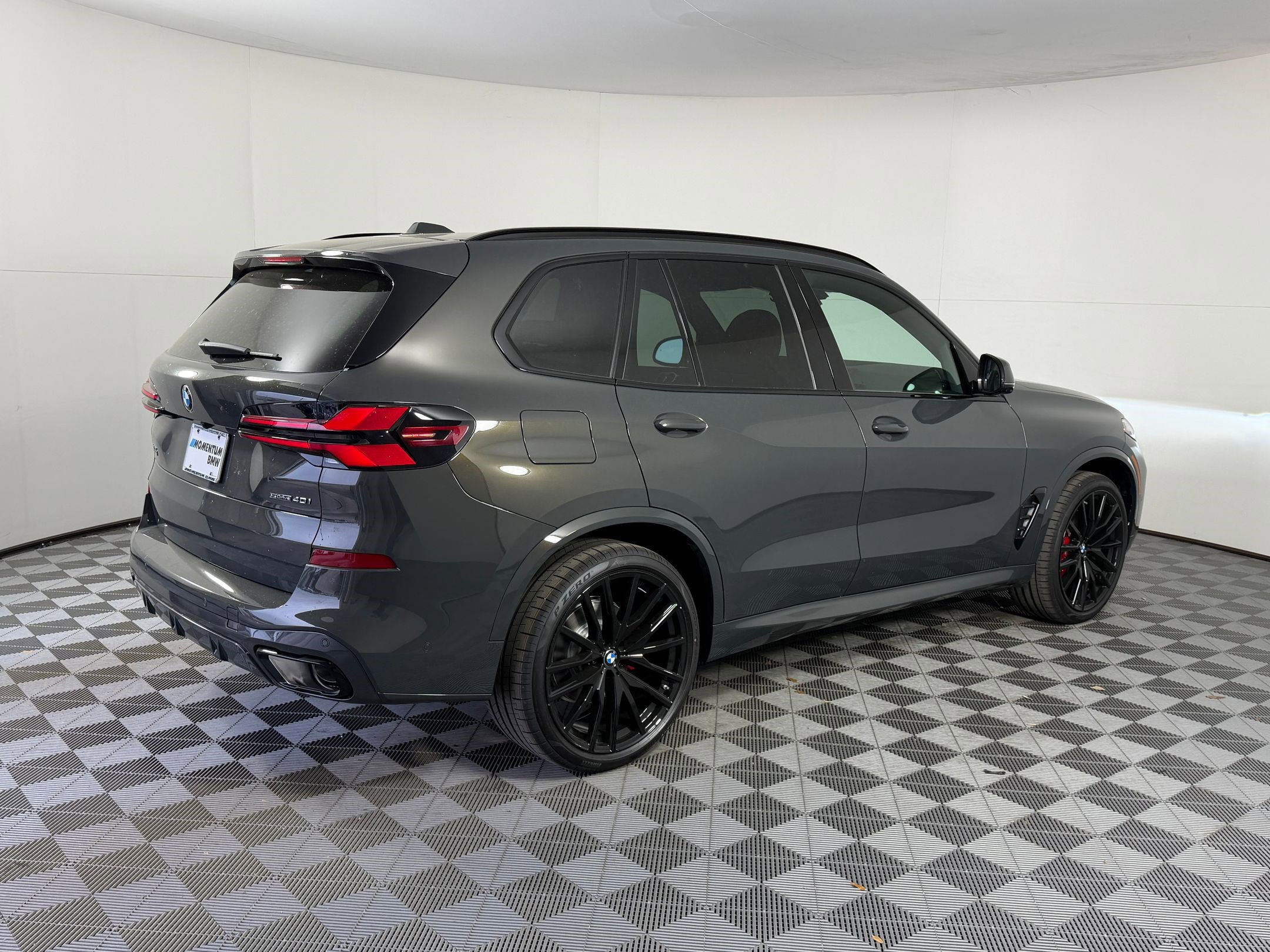 New 2026 BMW X5 sDrive40i w/ M Sport Package image 9