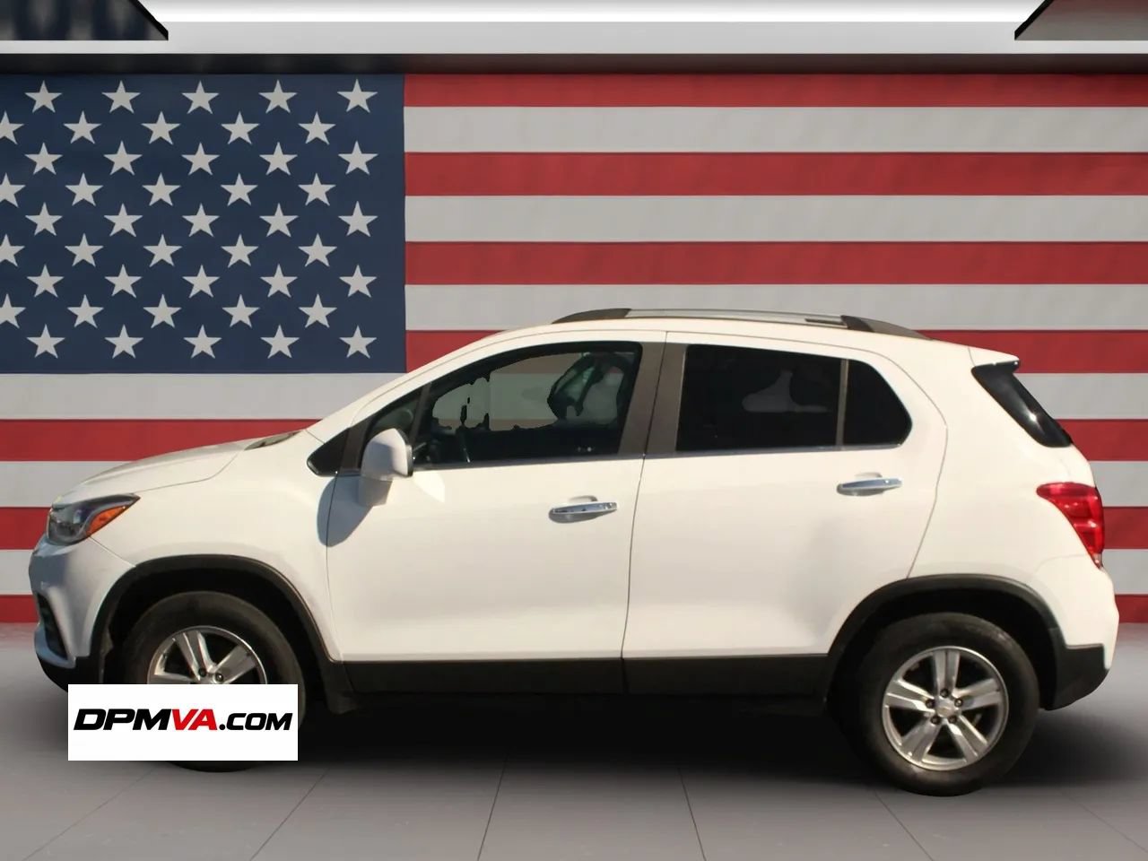 Used 2018 Chevrolet Trax LT w/ LT Convenience Package AWD/4WD image 5