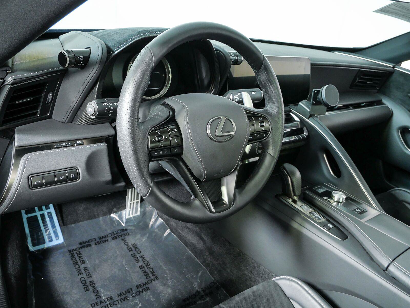 Used 2024 Lexus LC 500 Coupe w/ Sport Package RWD image 4