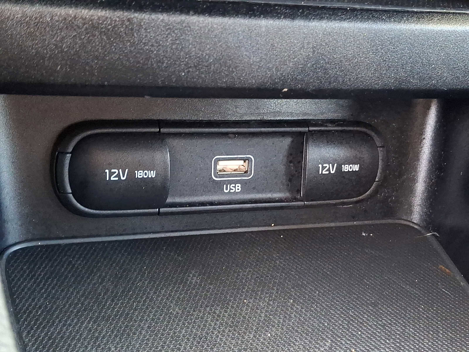 Used 2023 Kia Forte LXS w/ LXS Technology Package image 22