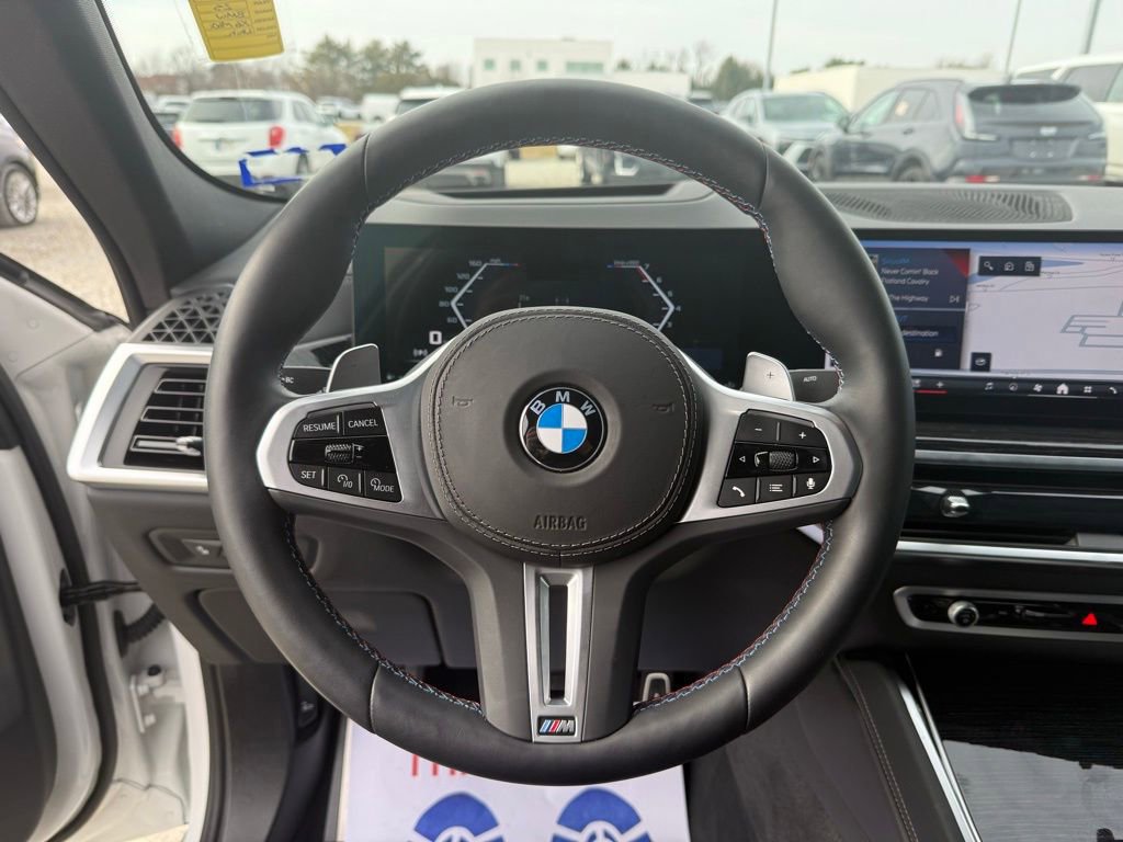 Used 2025 BMW X6 M60i image 11