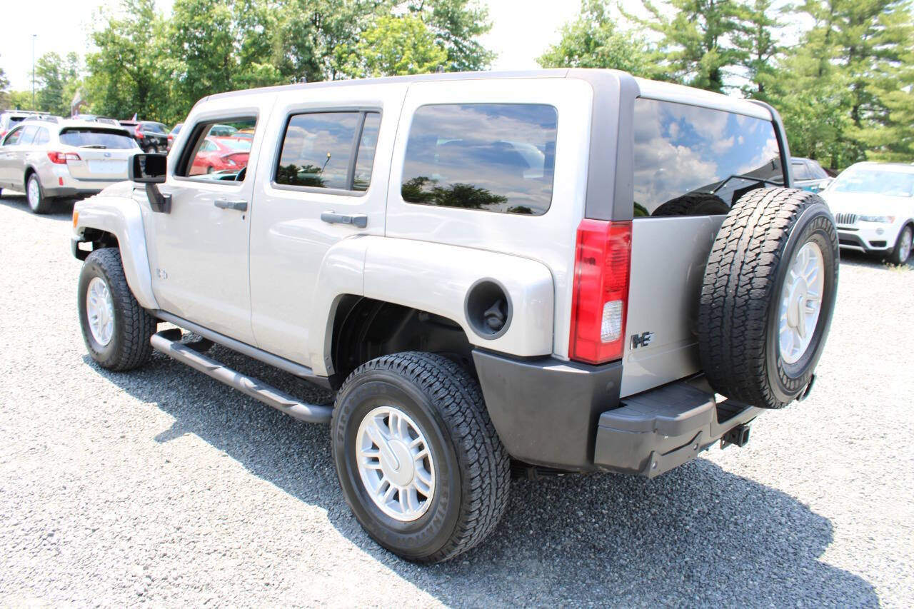 Used 2007 HUMMER H3 AWD/4WD image 9