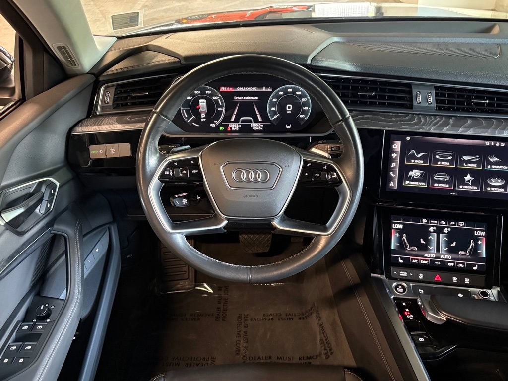 Used 2024 Audi Q8 e-tron Premium AWD/4WD image 15