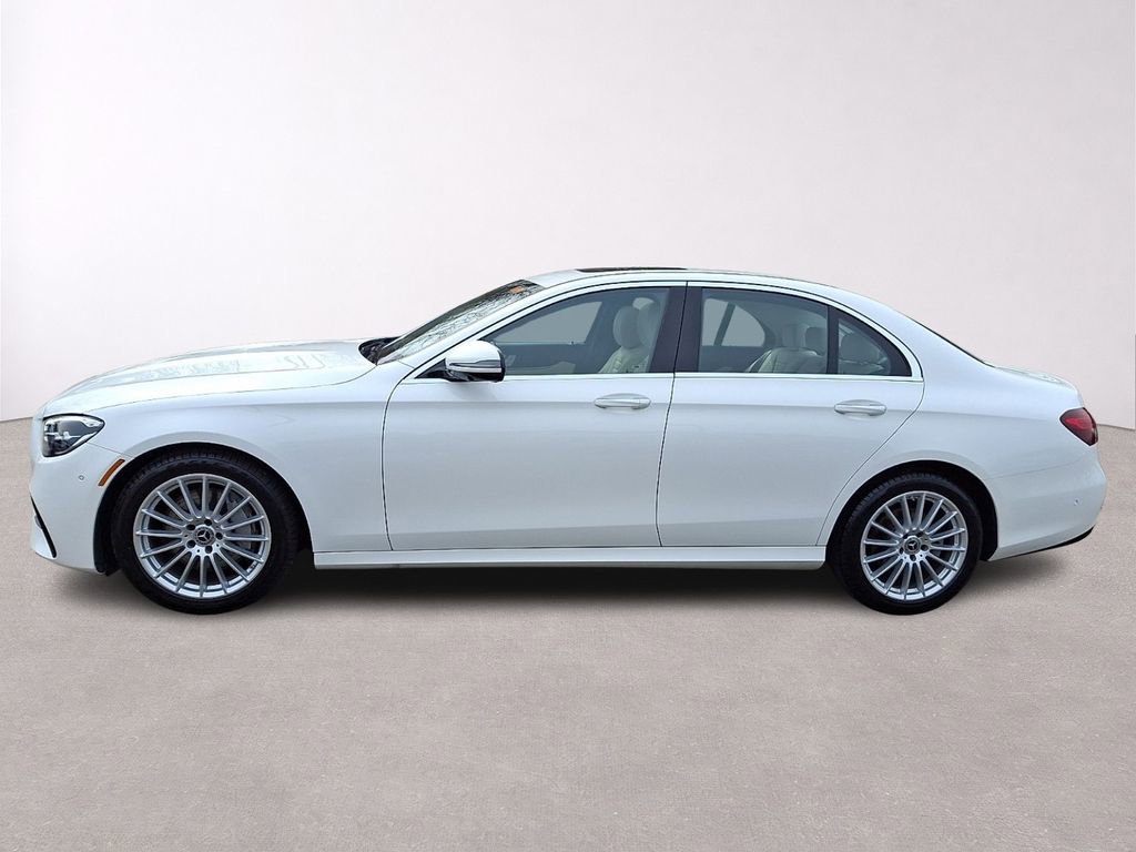Used 2023 Mercedes-Benz E 350 4MATIC Sedan image 4