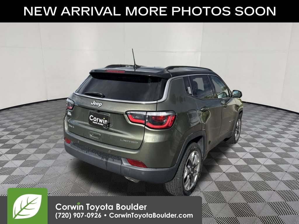 Used 2018 Jeep Compass Limited w/ Navigation Group AWD/4WD image 8