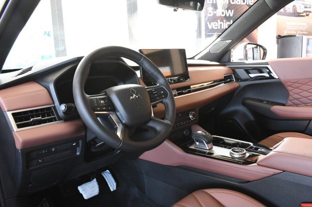 New 2026 Mitsubishi Outlander SEL AWD/4WD image 32
