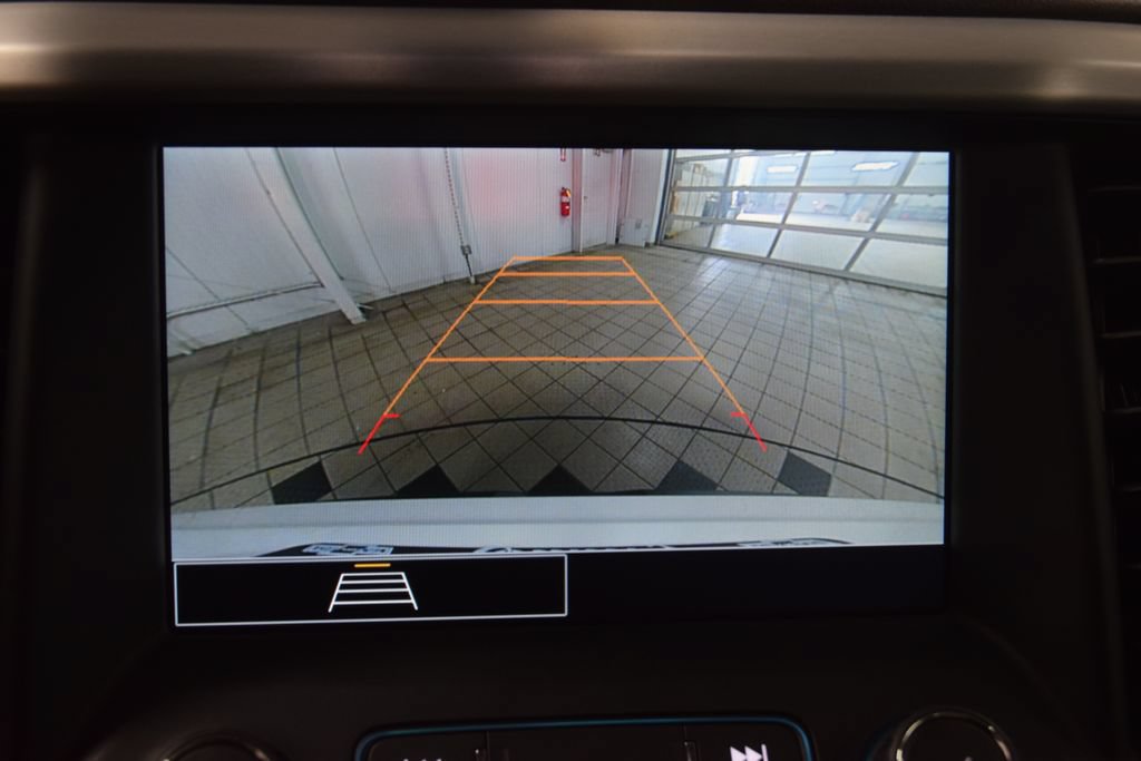 Used 2021 GMC Acadia SLE w/ Driver Convenience Package FWD image 51
