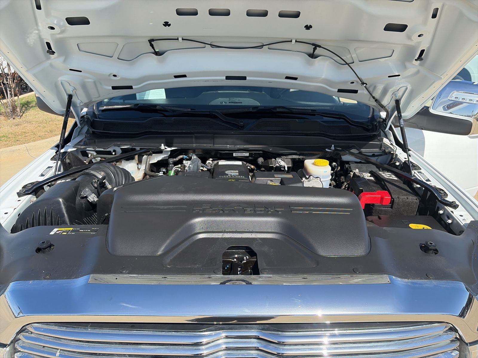 Used 2024 RAM 2500 Laramie image 26