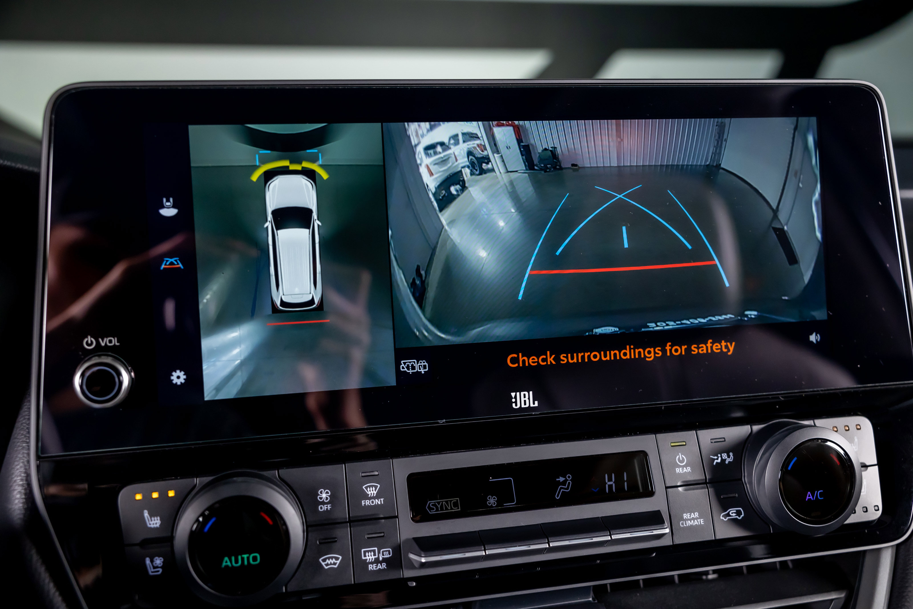 Used 2025 Toyota Grand Highlander FWD image 9