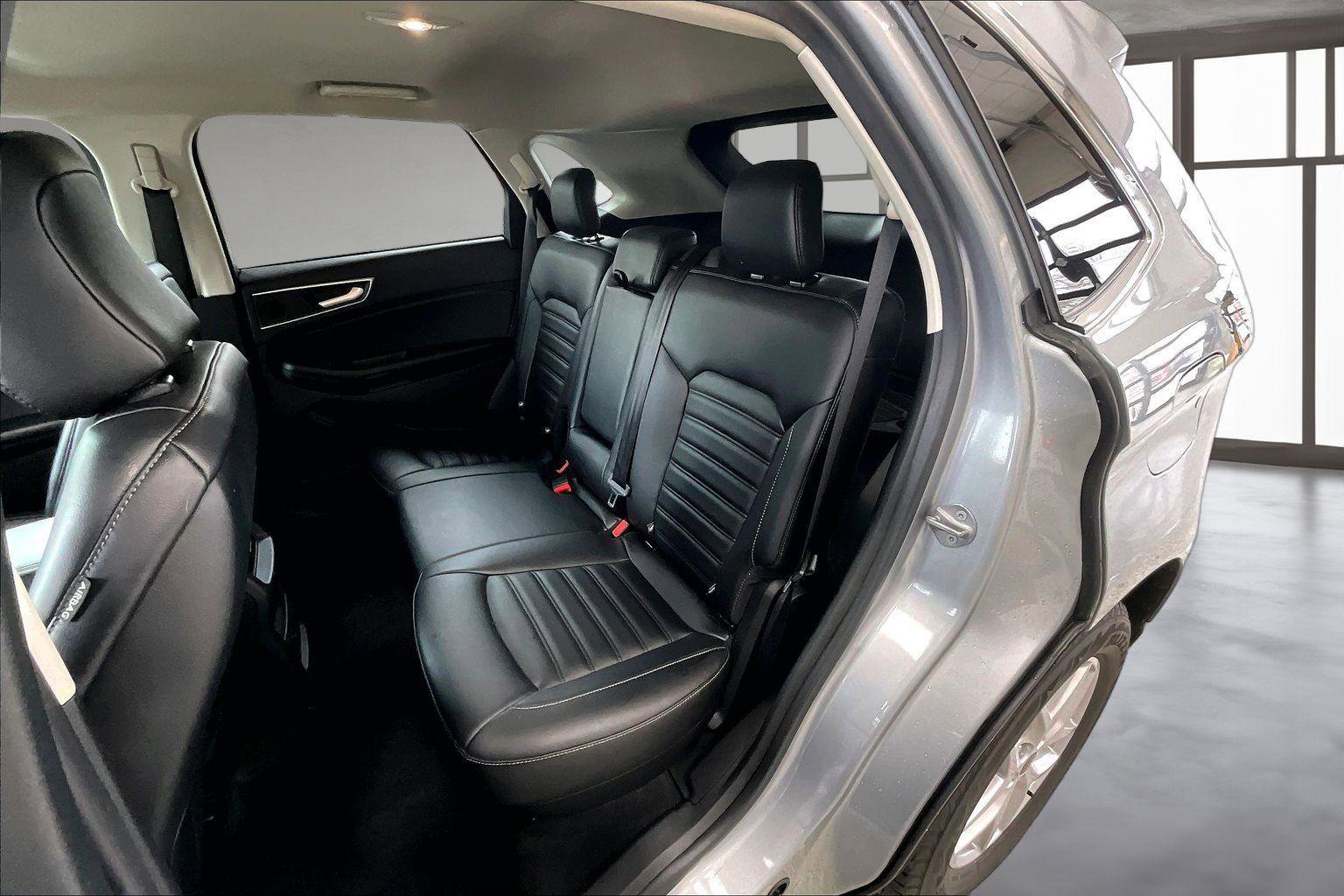 Used 2023 Ford Edge SEL image 27