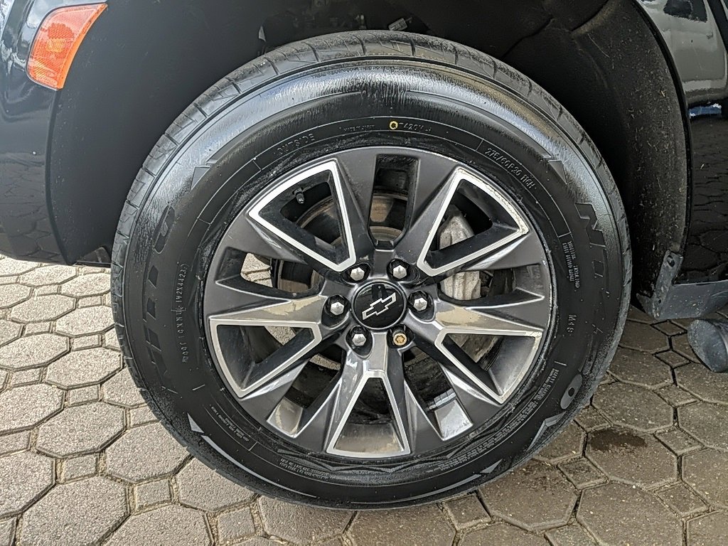 Used 2021 Chevrolet Tahoe Z71 w/ Luxury Package image 12