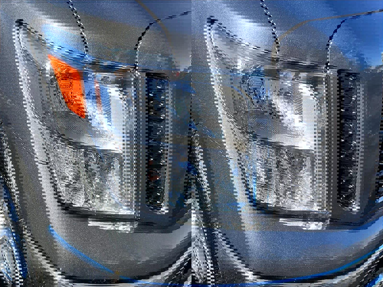 Used 2019 Nissan Titan SV w/ SV Convenience Package image 33