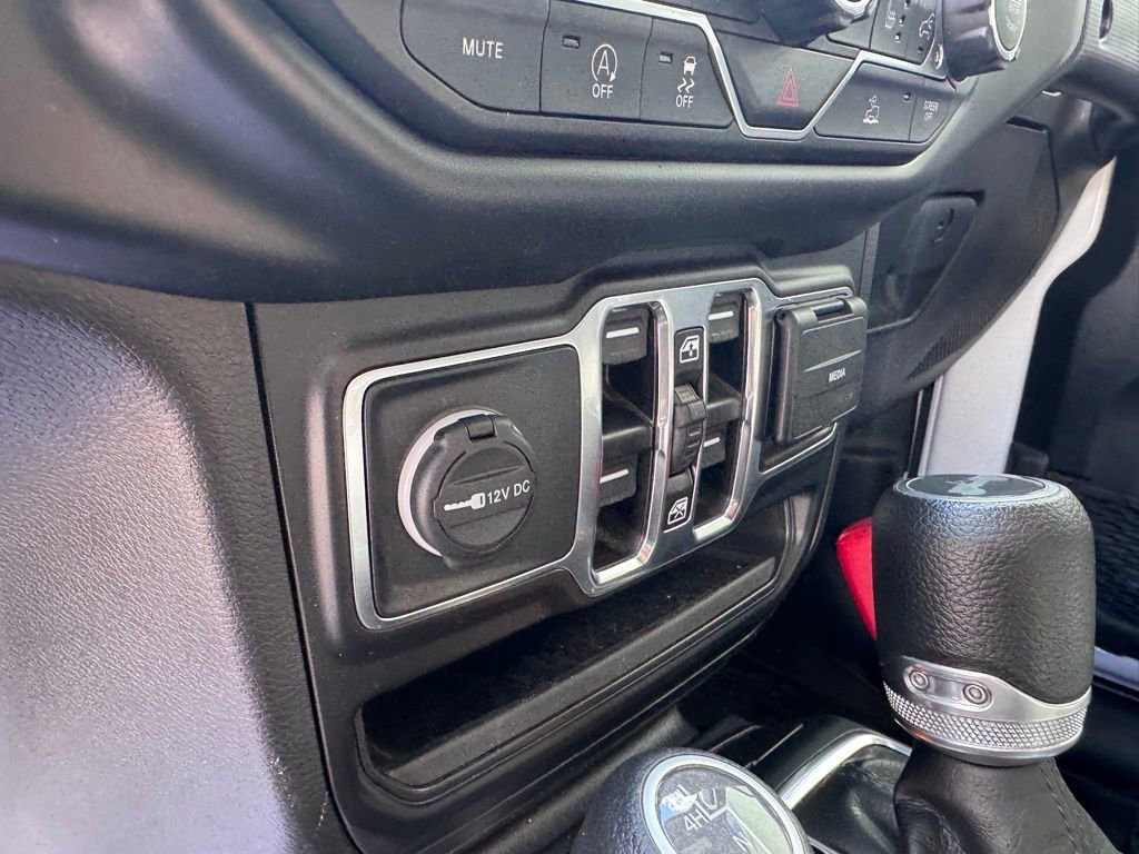 Used 2022 Jeep Wrangler Unlimited Sport image 21