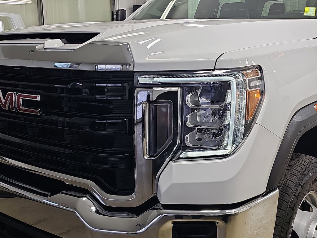 Certified 2022 GMC Sierra 3500 Pro w/ Convenience Package image 35