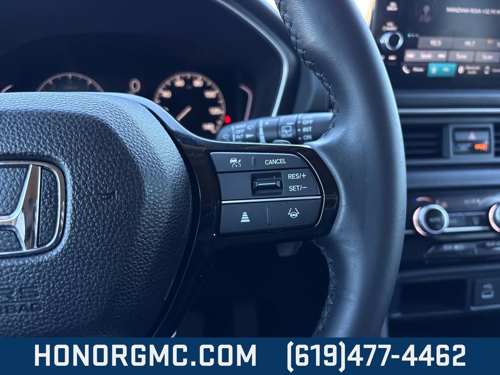 Used 2025 Honda Pilot EX-L image 32