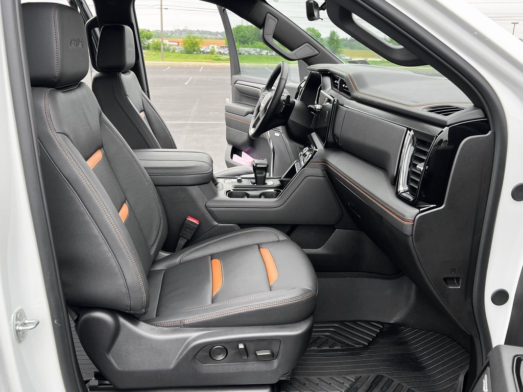 Used 2024 GMC Sierra 1500 AT4 w/ Technology Package image 21