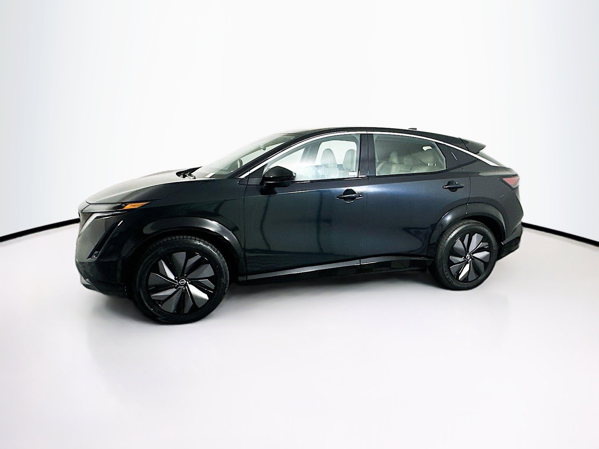 Used 2024 Nissan Ariya FWD image 4