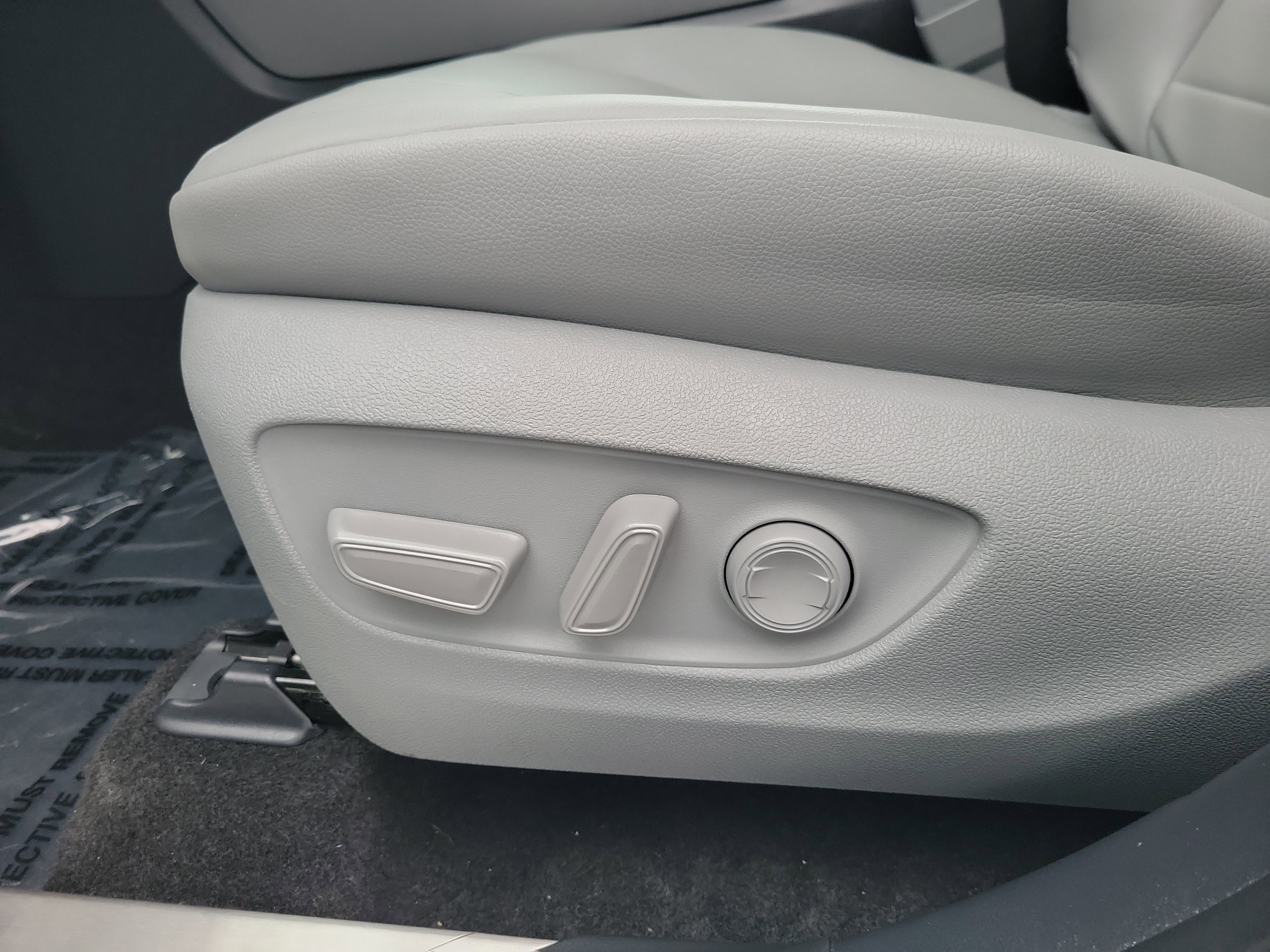 Certified 2025 Toyota Highlander XLE image 22