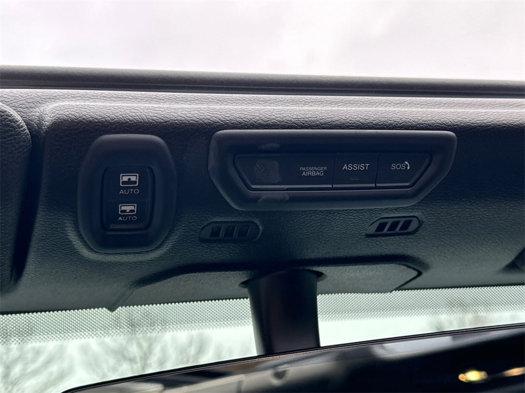 Used 2023 Jeep Wrangler Unlimited Rubicon 4xe w/ Steel Bumper Group image 28