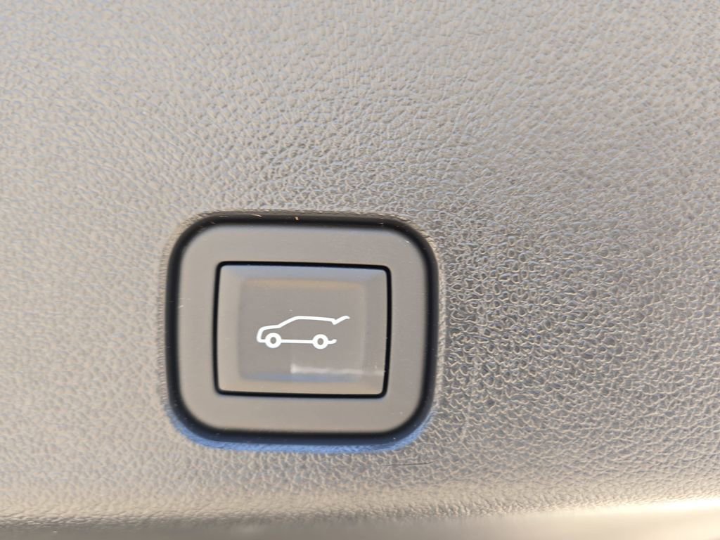 New 2026 Chevrolet Traverse Z71 AWD/4WD image 14
