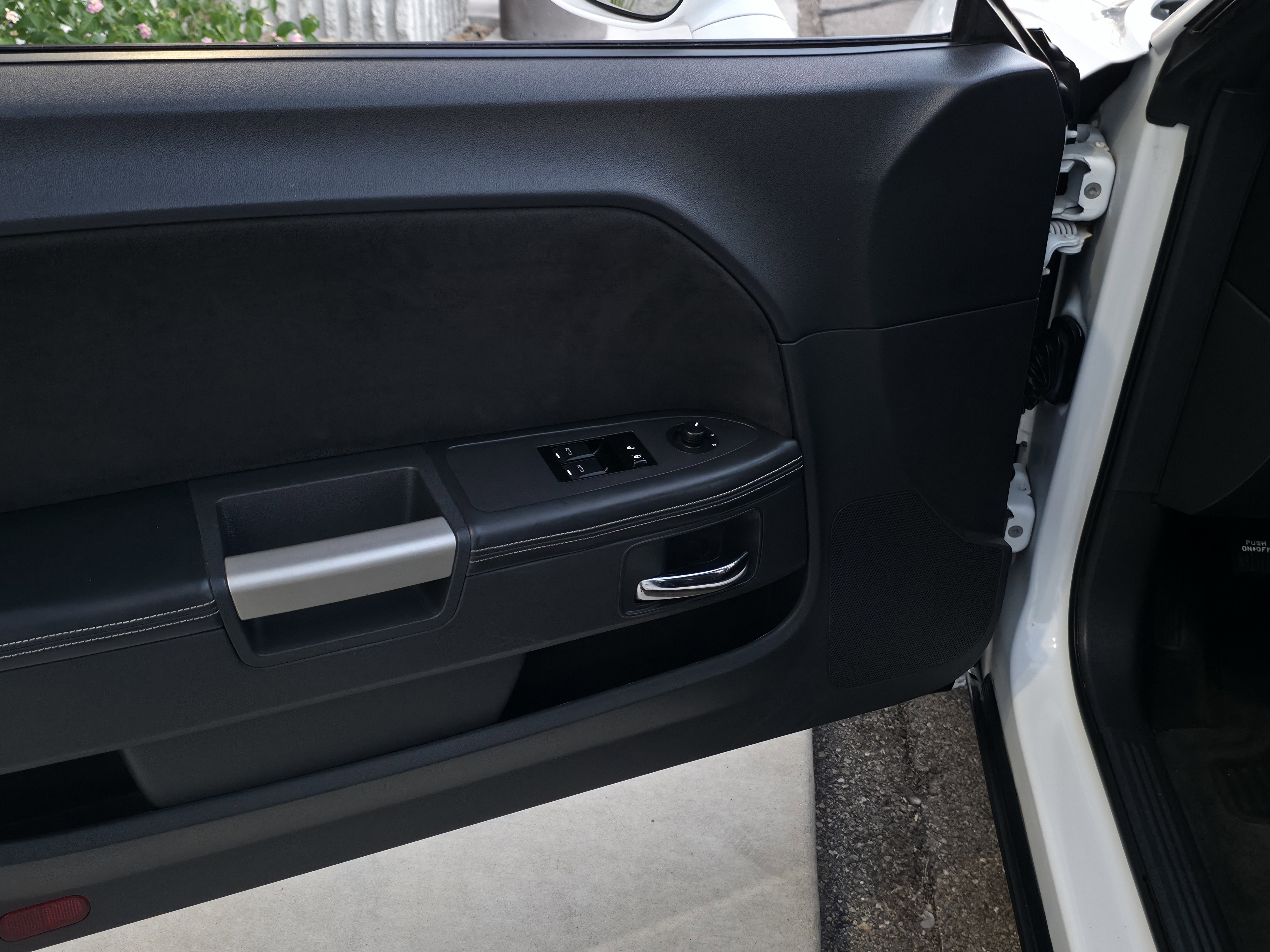 Used 2012 Dodge Challenger SRT8 w/ Premium Sound Group image 13