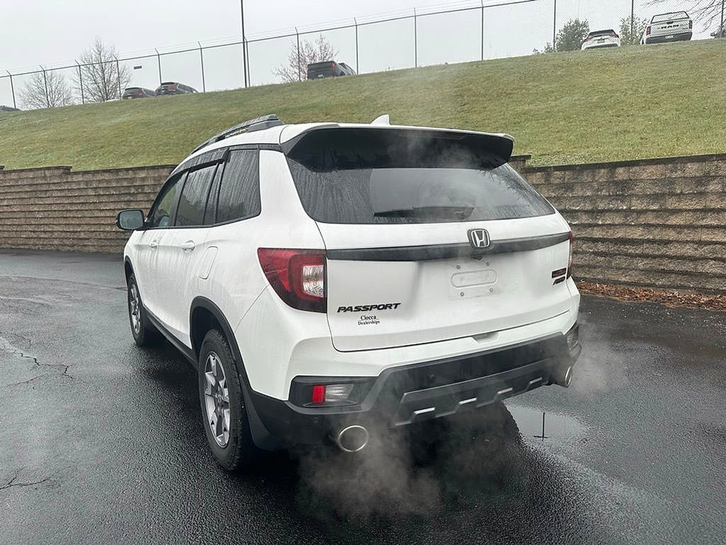 Used 2023 Honda Passport TrailSport image 6