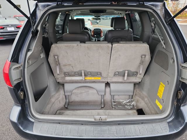 Used 2009 Toyota Sienna XLE image 34