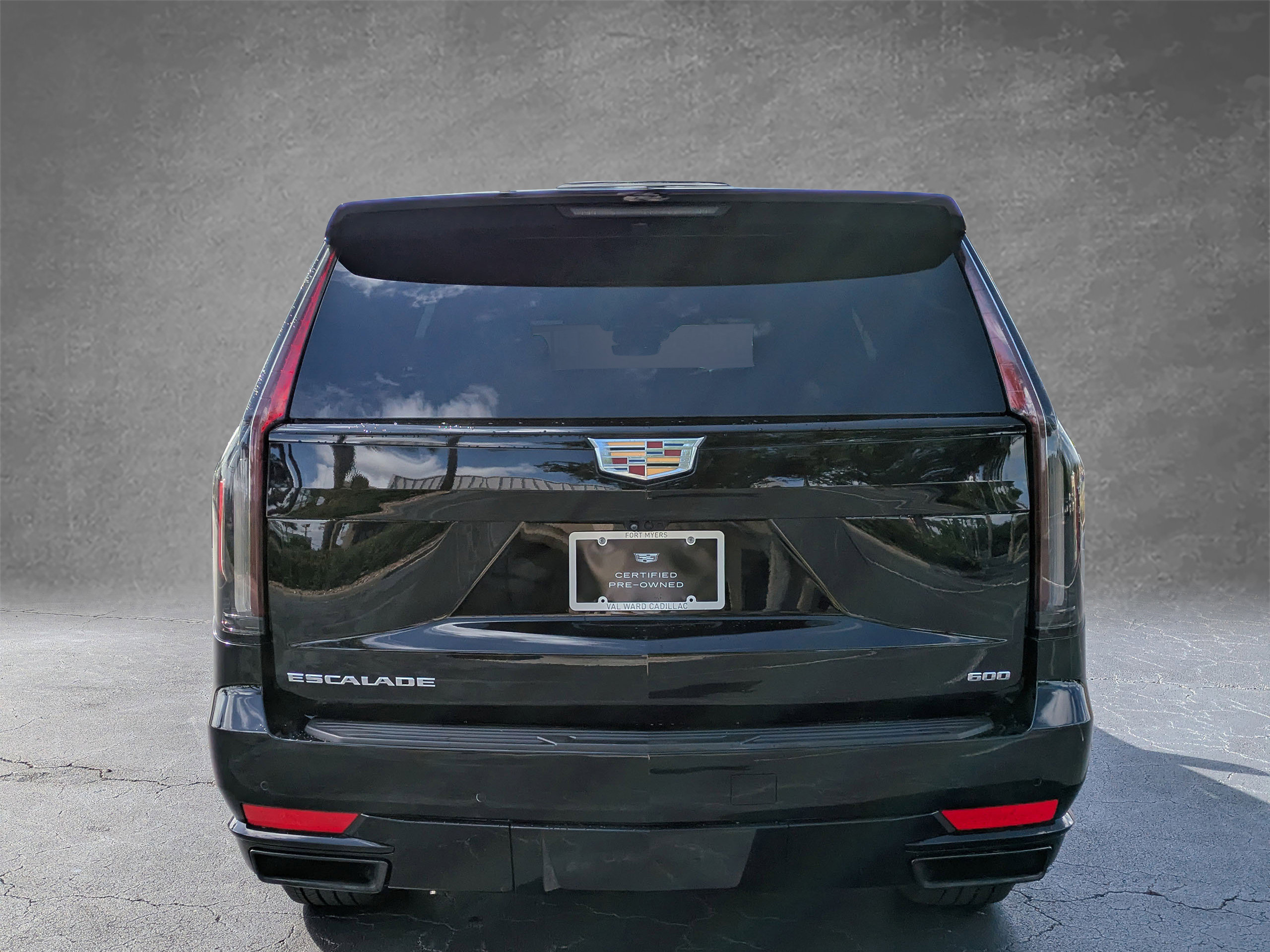 Certified 2024 Cadillac Escalade Sport AWD/4WD image 5