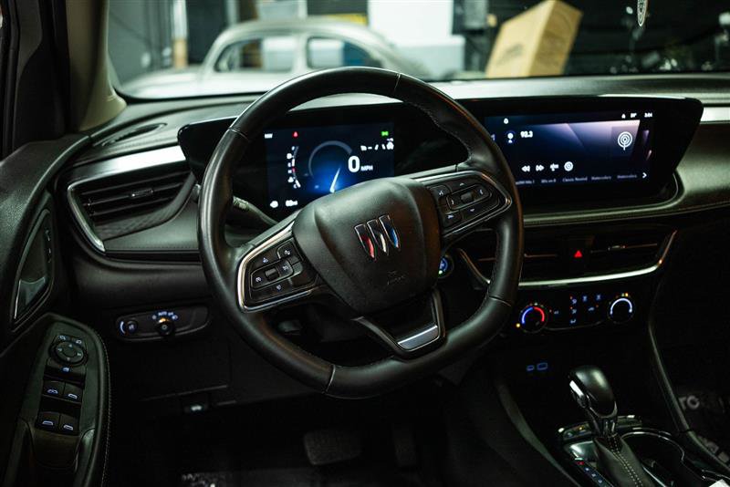 Used 2024 Buick Encore GX Sport Touring image 14
