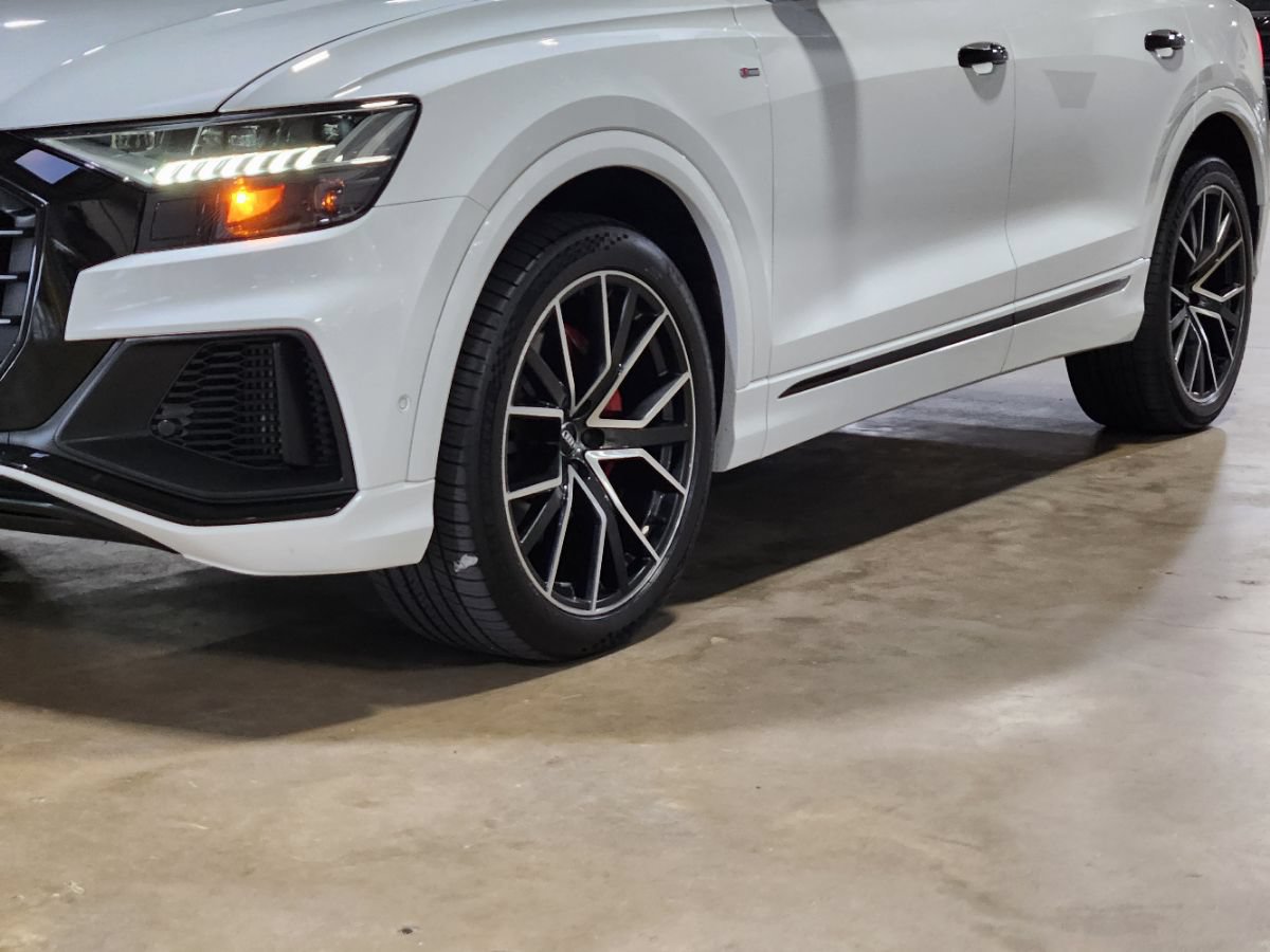 Used 2020 Audi Q8 Prestige AWD/4WD image 17