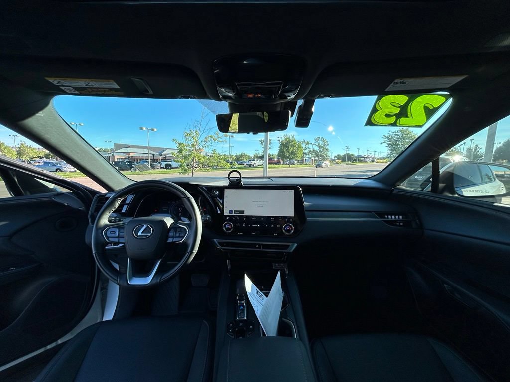 Used 2023 Lexus RX 350h w/ Cold Area Package AWD/4WD image 11
