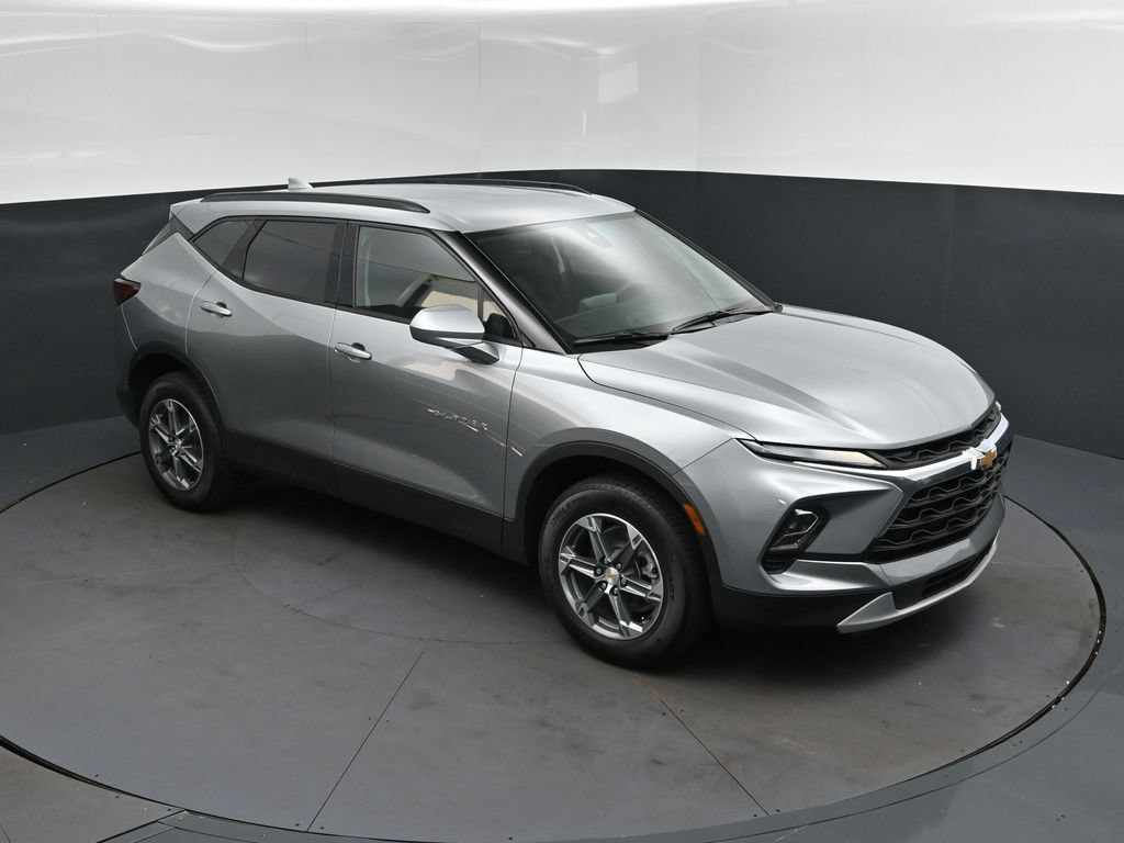 New 2026 Chevrolet Blazer LT w/ Convenience Package AWD/4WD image 36