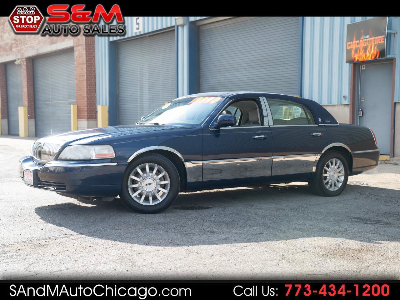 Used 2007 Lincoln Town Car Signature