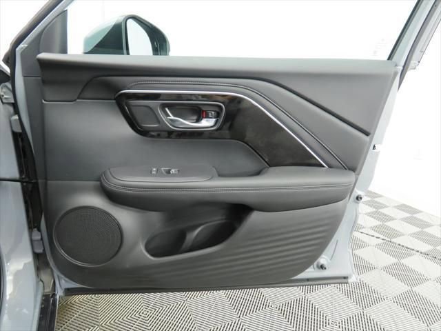 Used 2025 Acura ADX AWD image 26