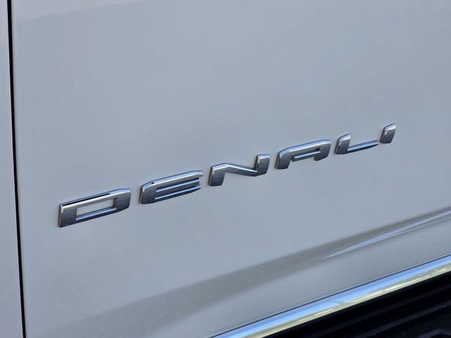 Used 2021 GMC Yukon XL Denali w/ LPO, Illumination Package RWD image 49