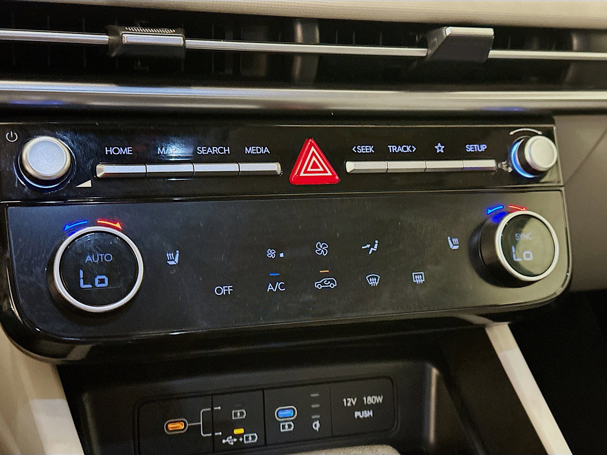 Used 2025 Hyundai Tucson SEL AWD/4WD image 23