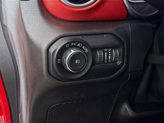 Used 2020 Jeep Wrangler Unlimited Rubicon AWD/4WD image 12